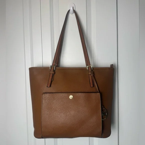 Micheal Kors jet set tote - Picture 2 of 15